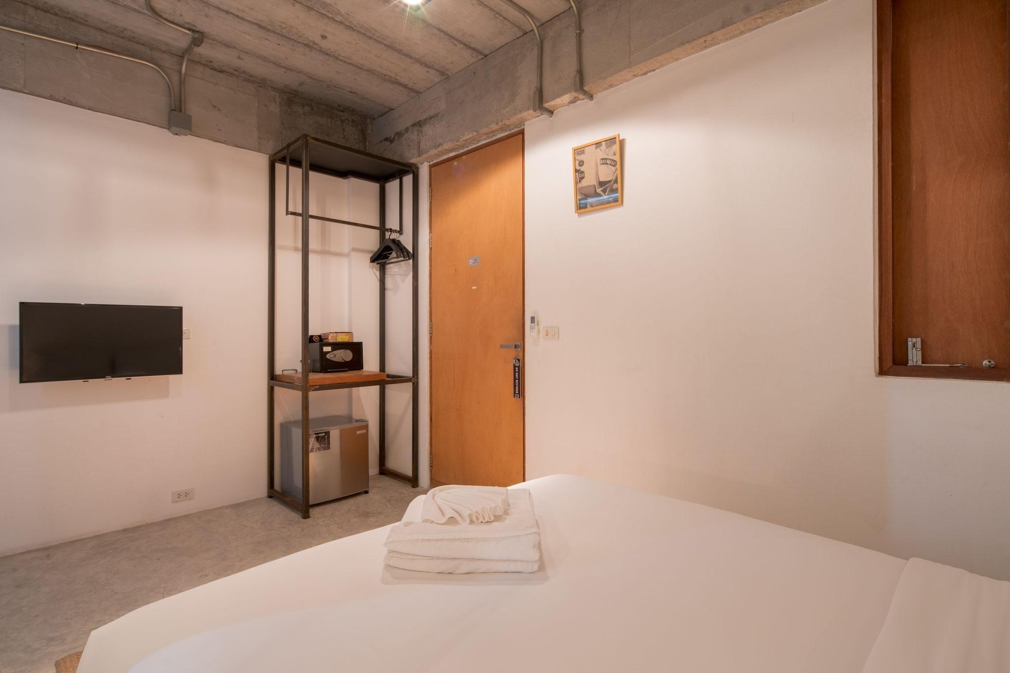 Bed and Breakfast Ella Bed Patong Exterior foto
