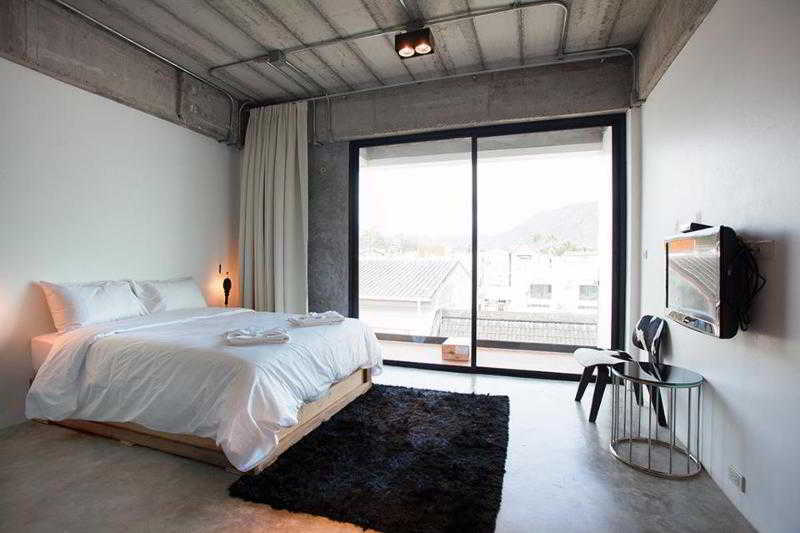Bed and Breakfast Ella Bed Patong Exterior foto